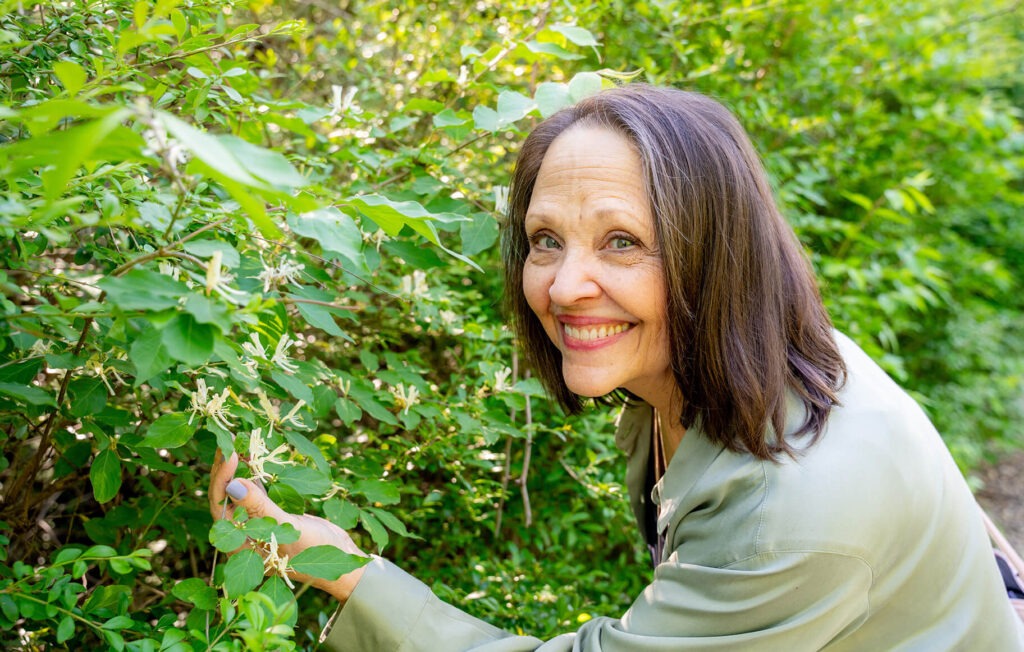 Beth Bando, Author & Eco-Artist Beth Bando, Author, Eco-Artist, Guide for Spiritual Growth
